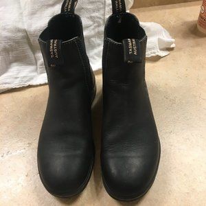 Women's Blundstones LIKE NEW size 8